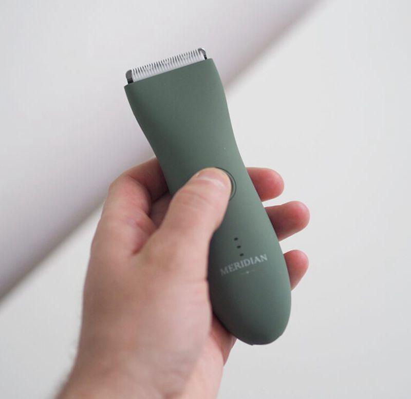 Waterproof Cordless Electric Body Hair Trimmer - Ultimate Grooming Made Easy - Efrosiny