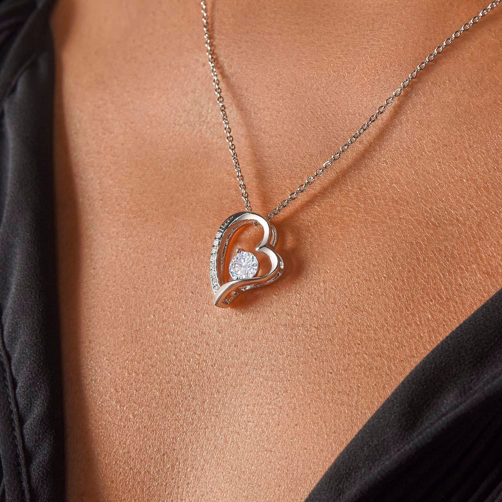 Forever Love Necklace – Timeless Symbol of Eternal Bond!😍