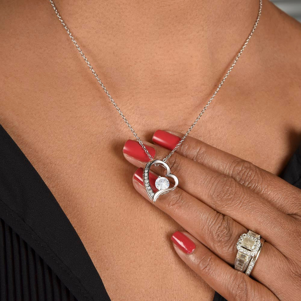 Forever Love Necklace – Timeless Symbol of Eternal Bond!😍