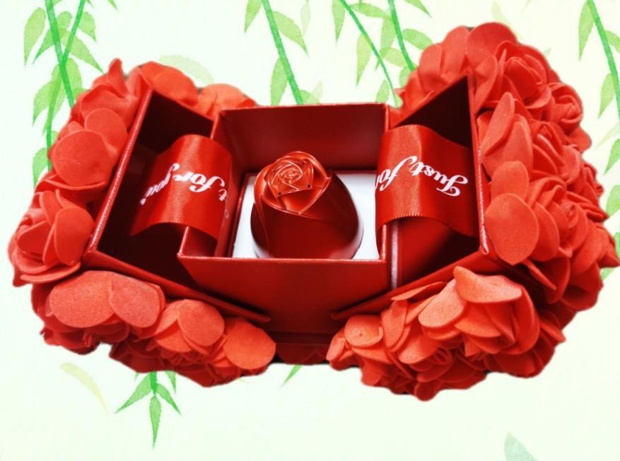 Metal Rose Jewelry Gift Box Necklace! - Efrosiny