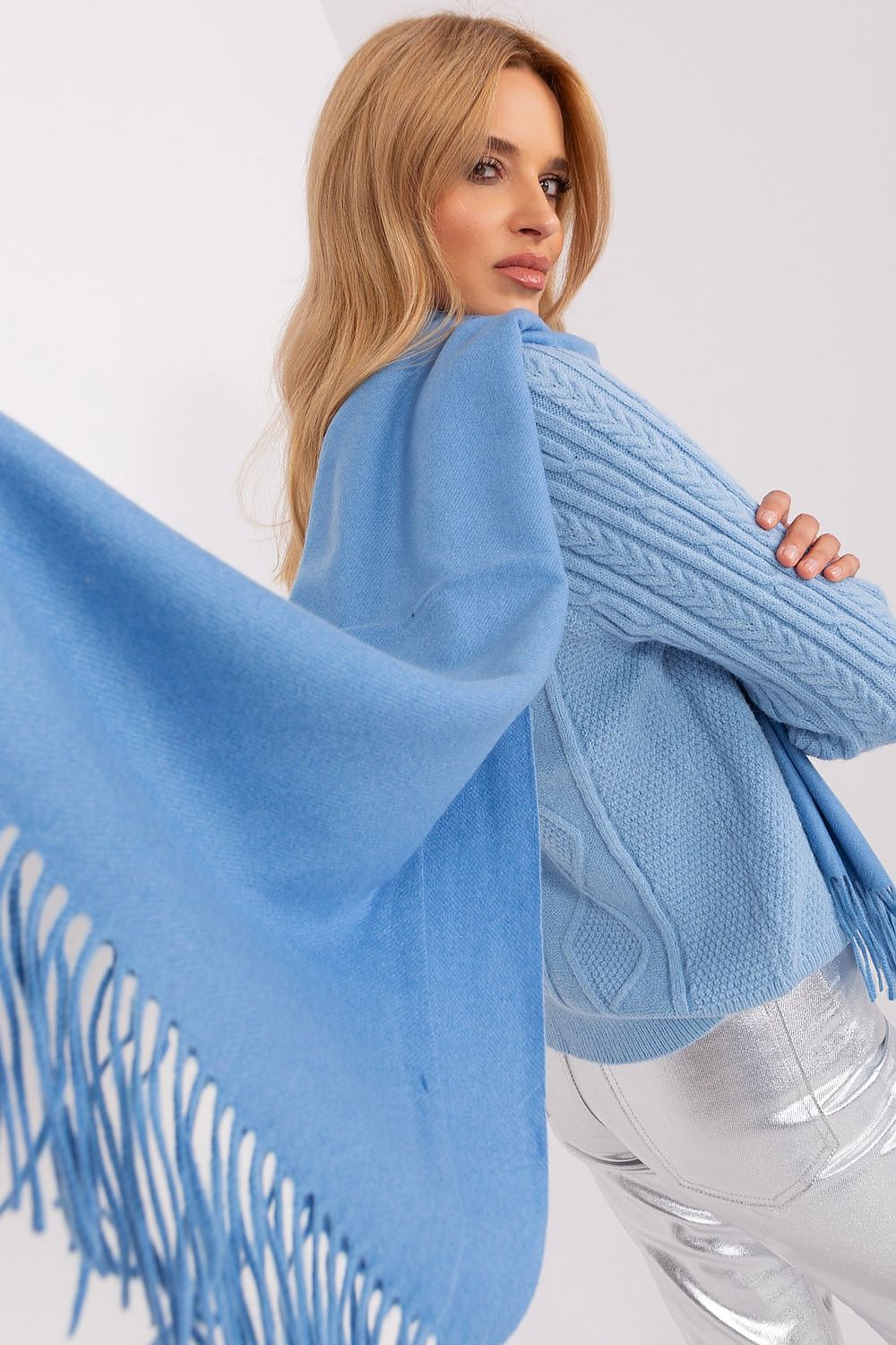 Shawl model 187615 AT
