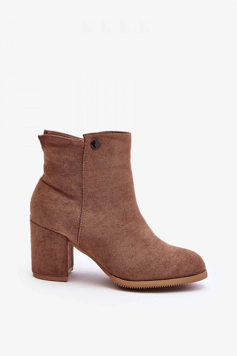 Heel boots Step in style