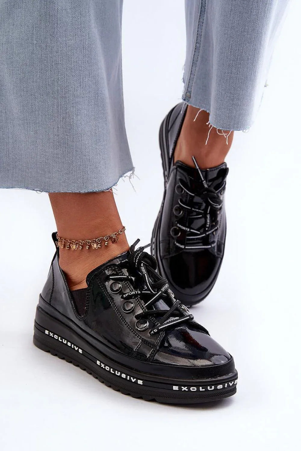 Half shoes Step in style