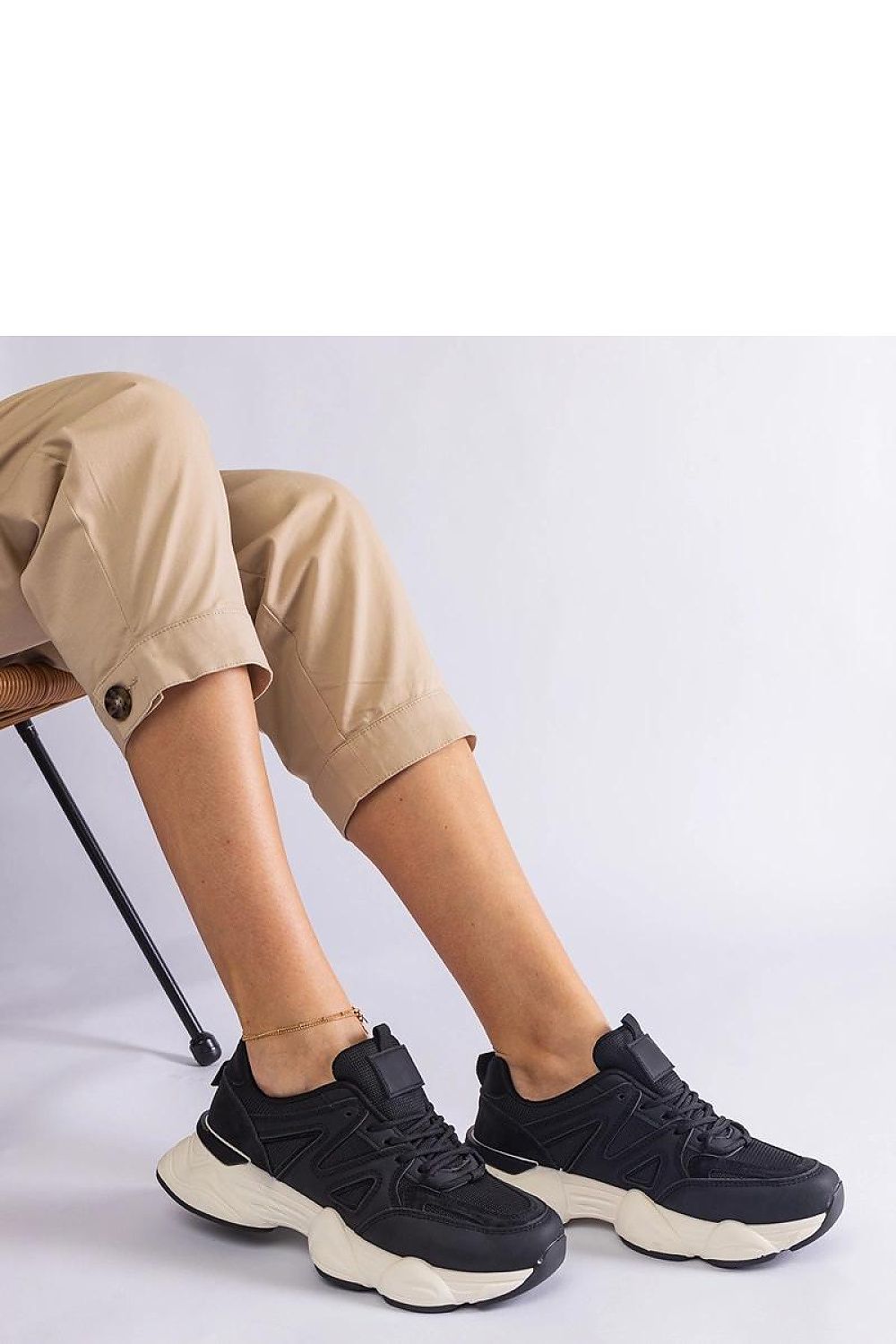 Sneakers model 207122 Solea