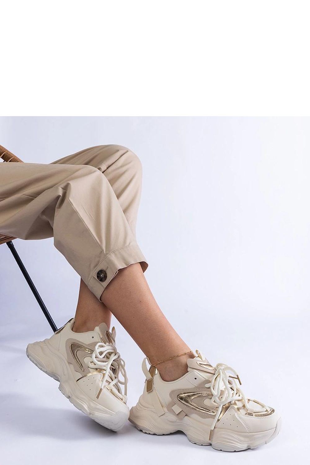 Sneakers model 207127 Solea