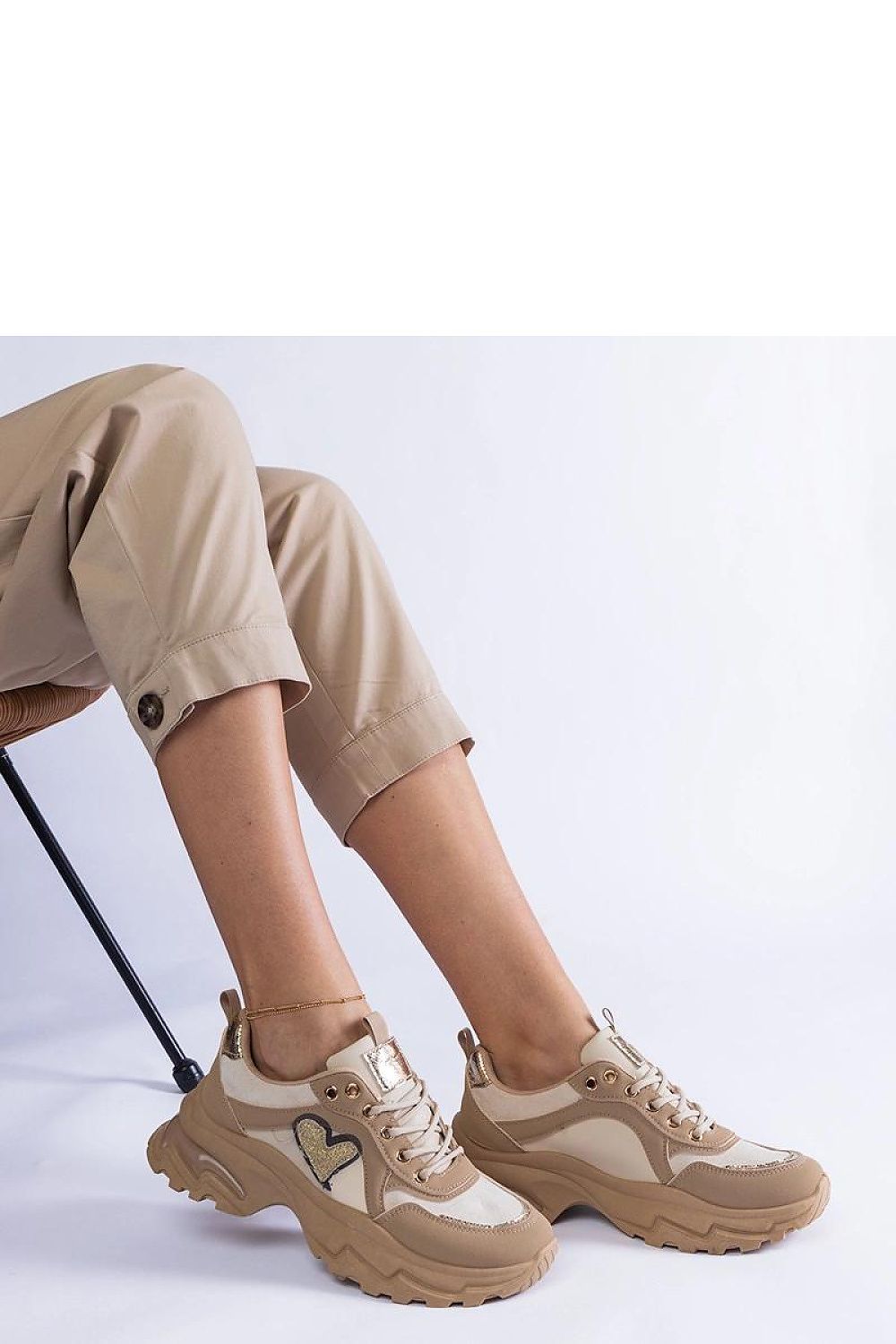 Sneakers model 207135 Solea