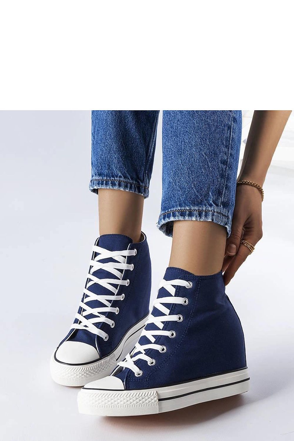 Sneakers model 207202 Solea