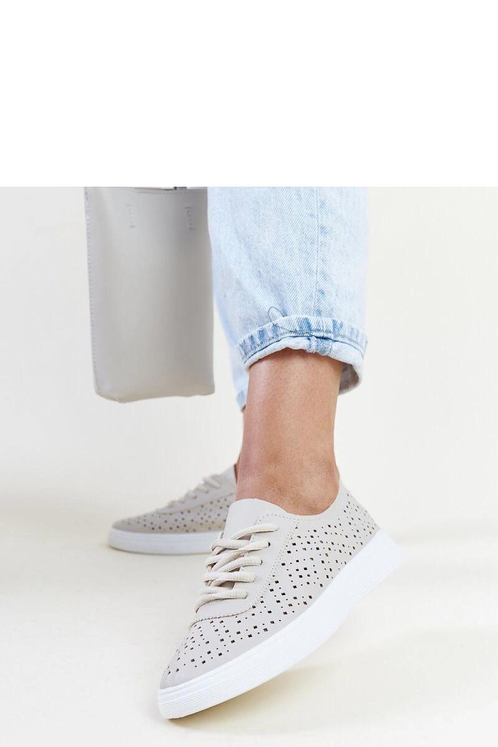 Sneakers model 207322 Solea