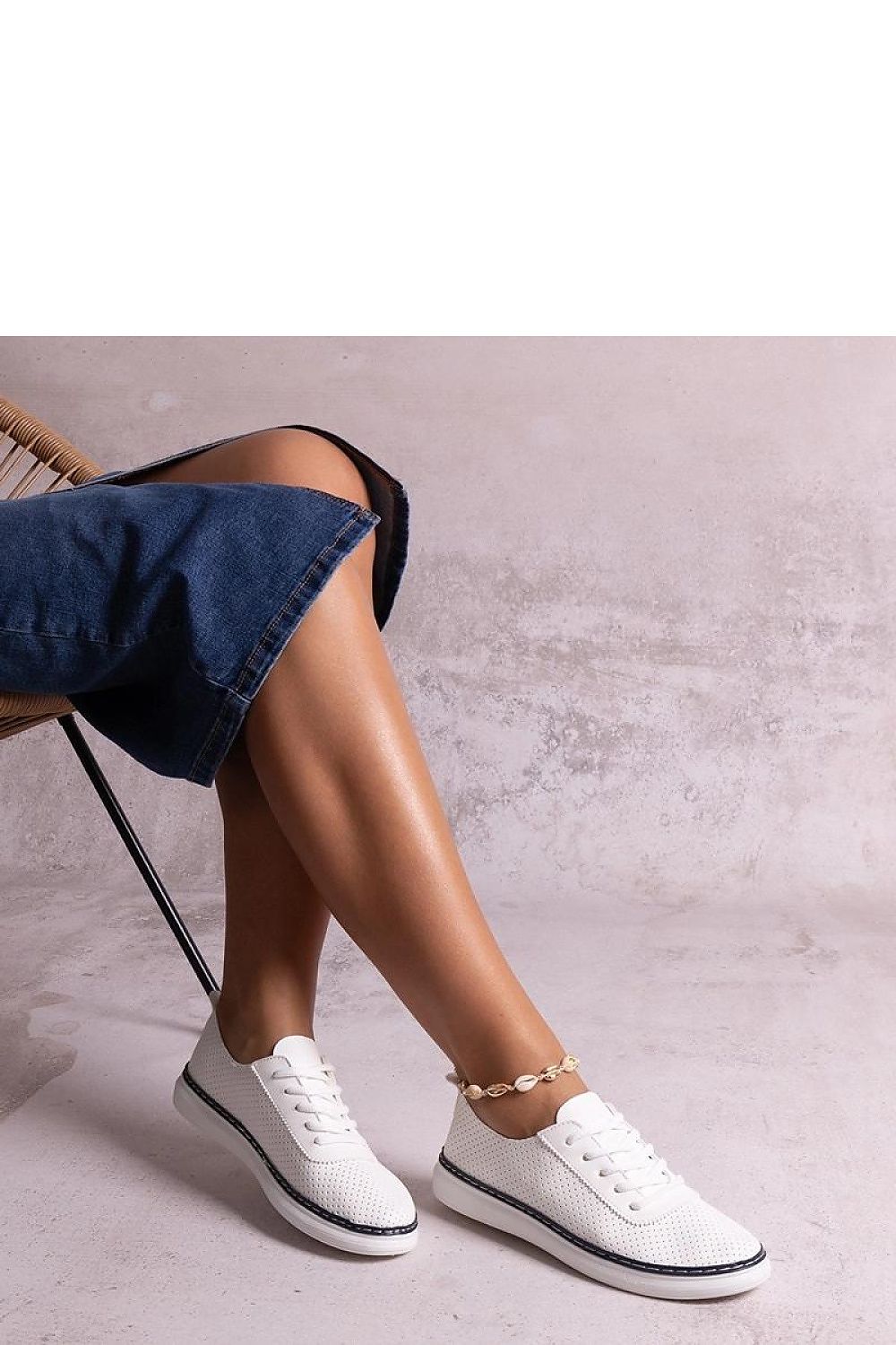 Sneakers model 207329 Solea