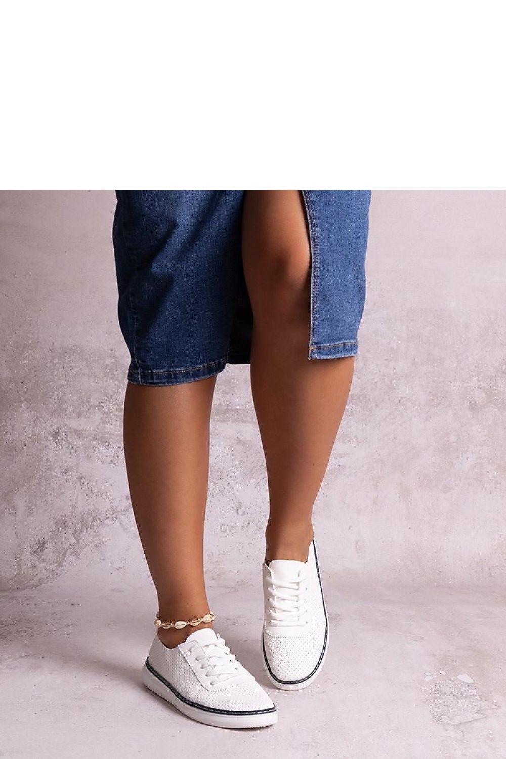 Sneakers model 207329 Solea