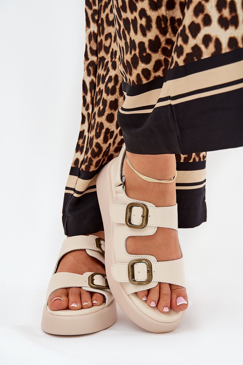 Buskin model 209888 Step in style