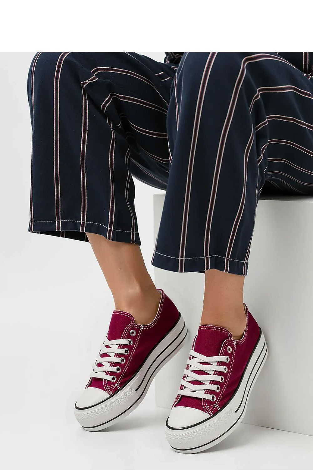 Sneakers model 210316 Inello