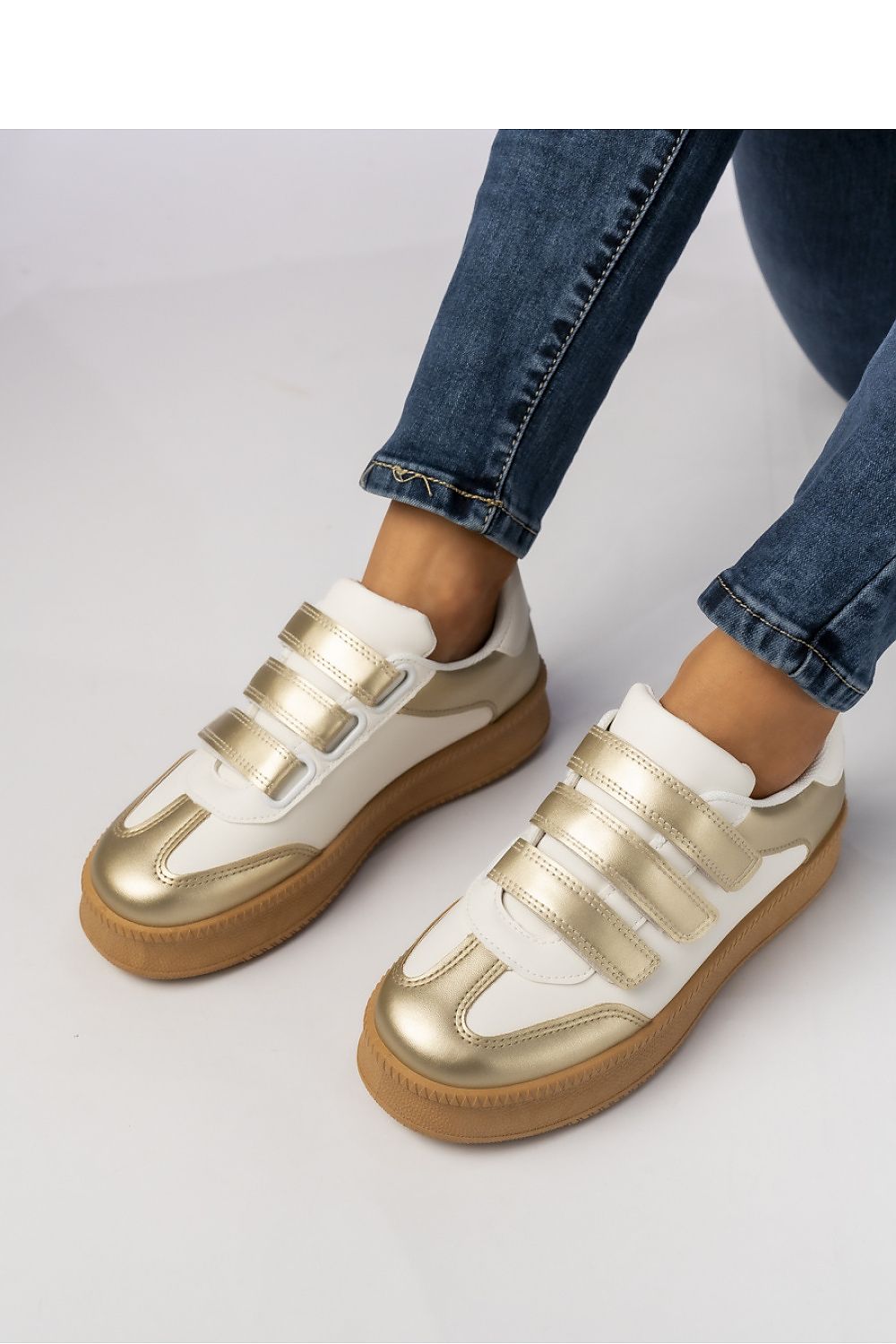 Sneakers model 210606 Inello