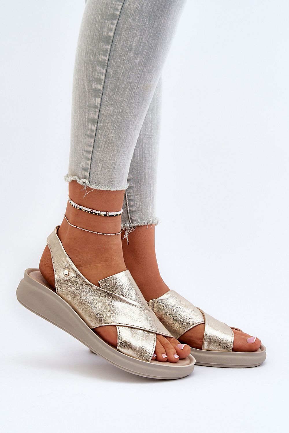 Sandals model 212117 Step in style