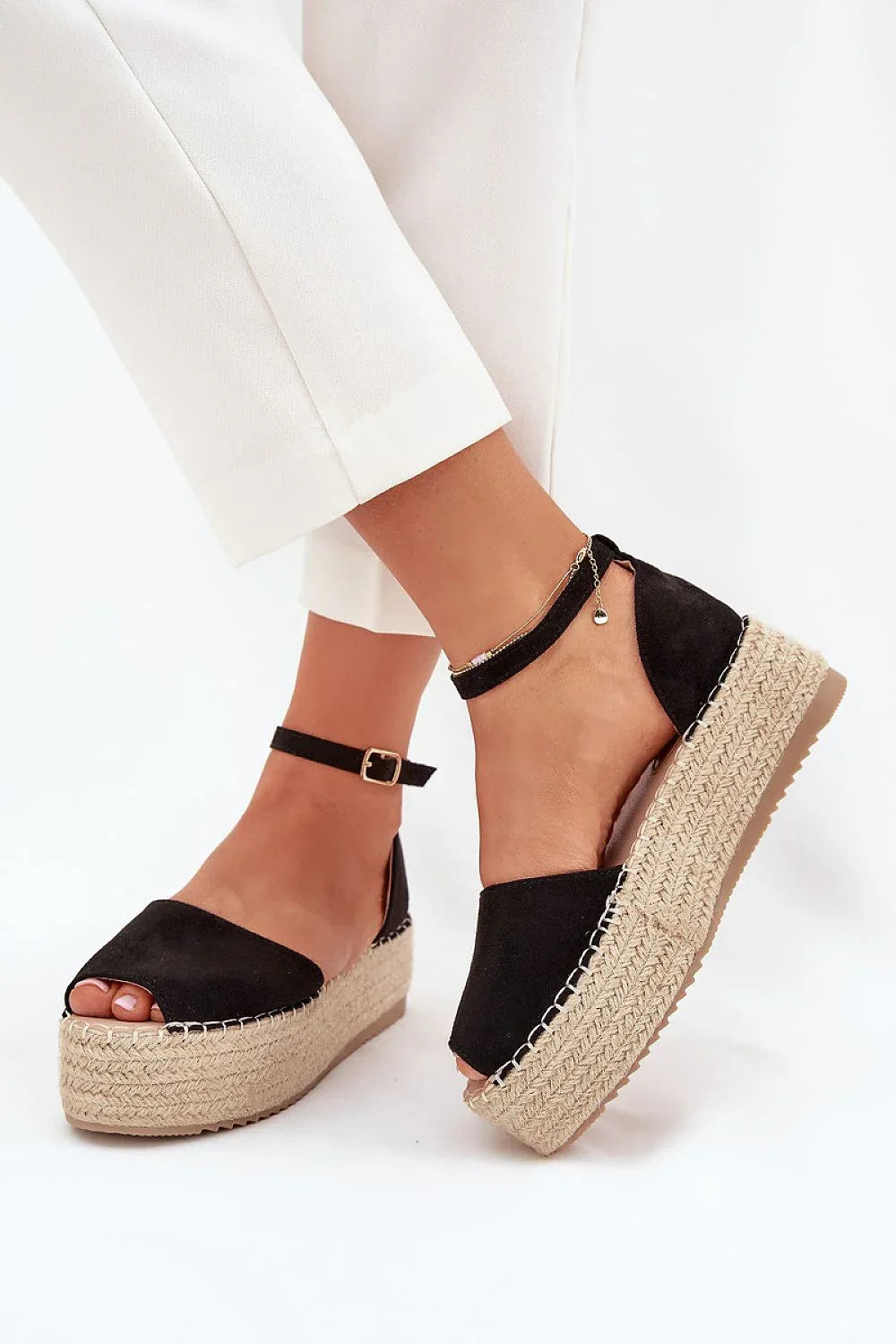 Sandals Step in style