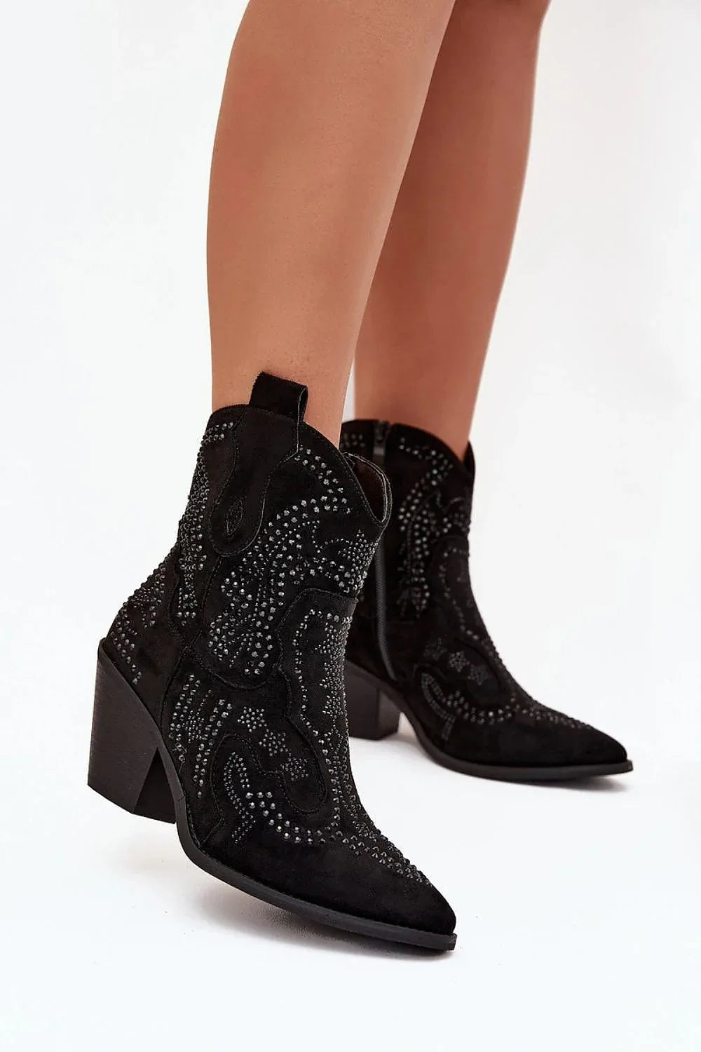 Heel boots Step in style