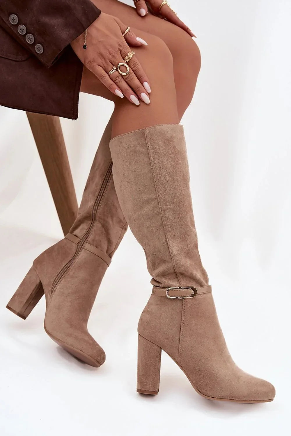 Heel boots Step in style