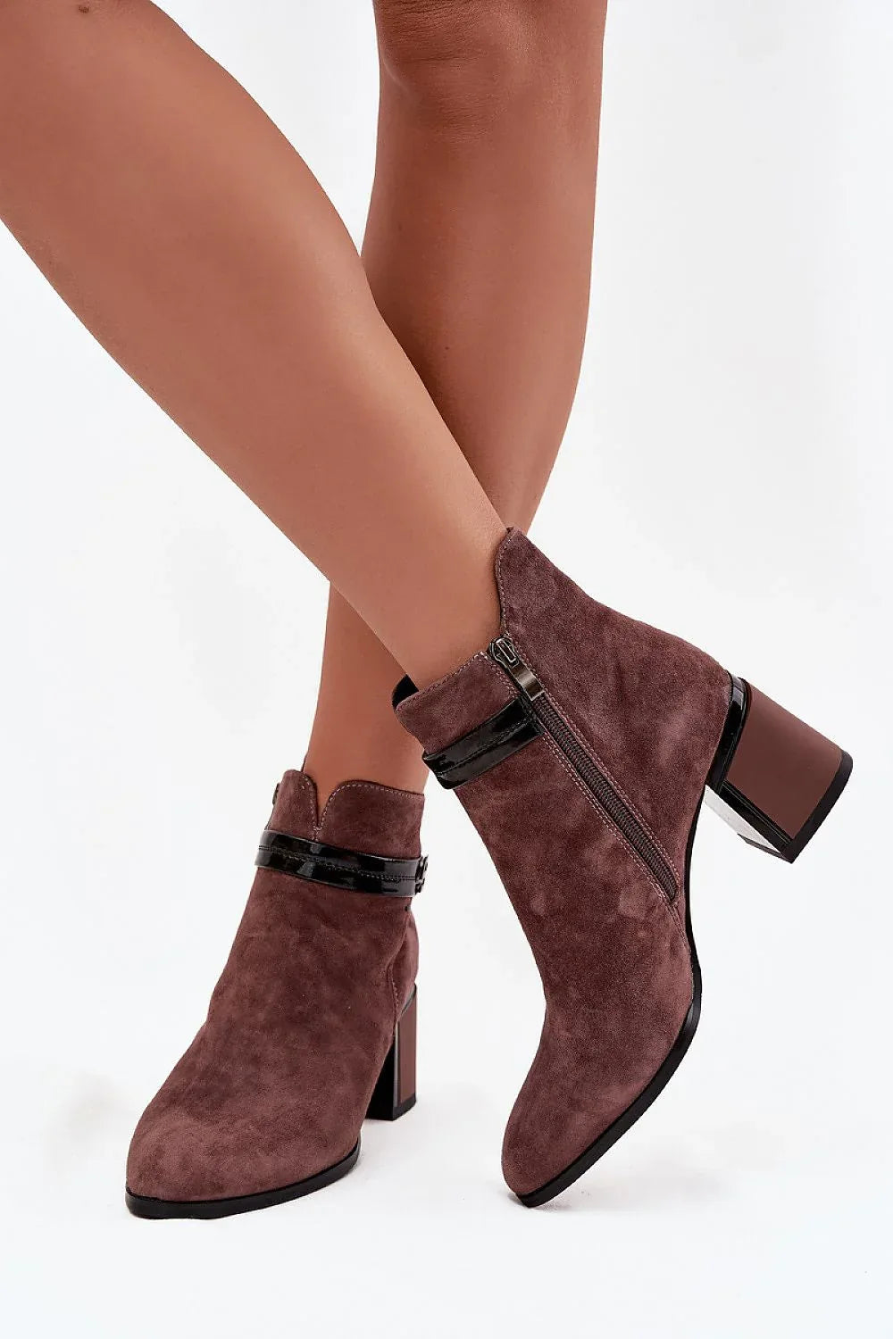 Heel boots Step in style