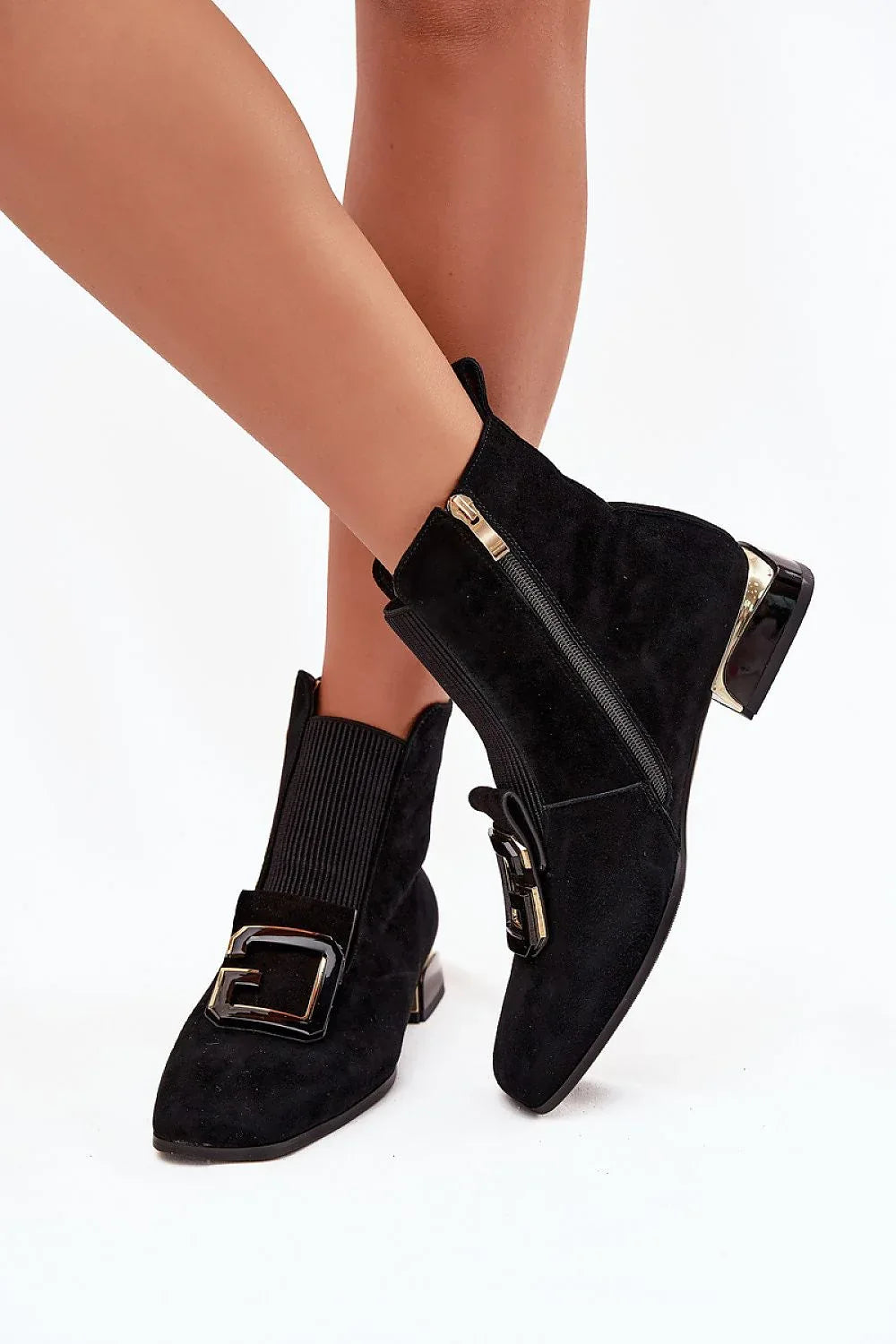Heel boots Step in style