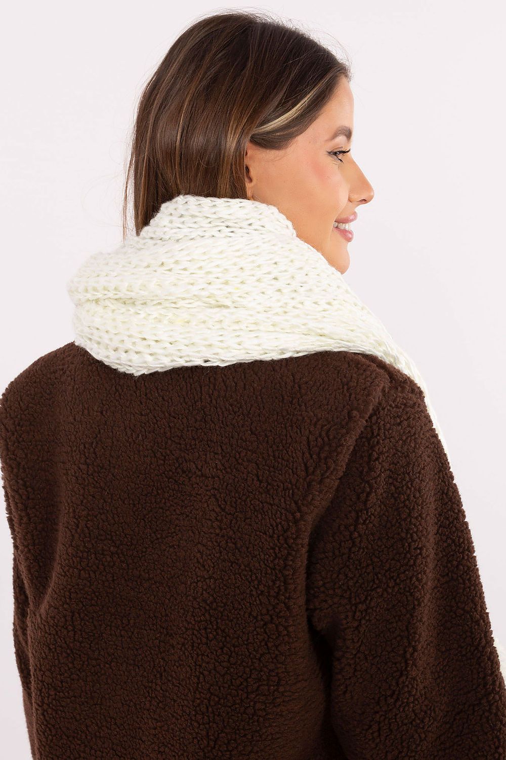 Shawl model 220393 AT