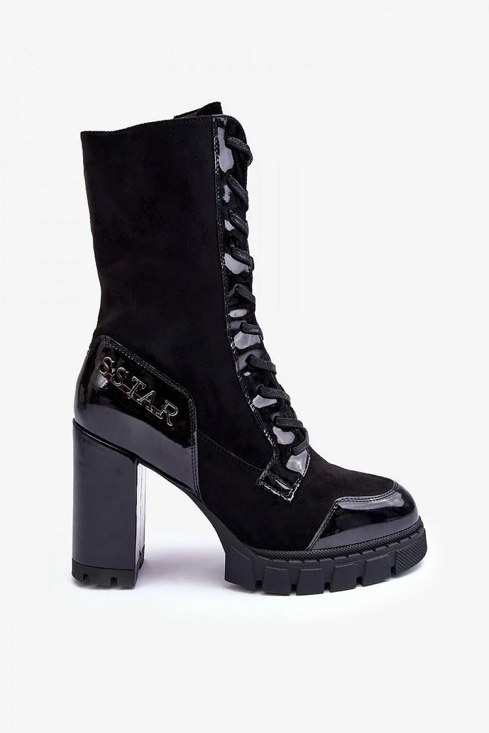 Heel boots Step in style