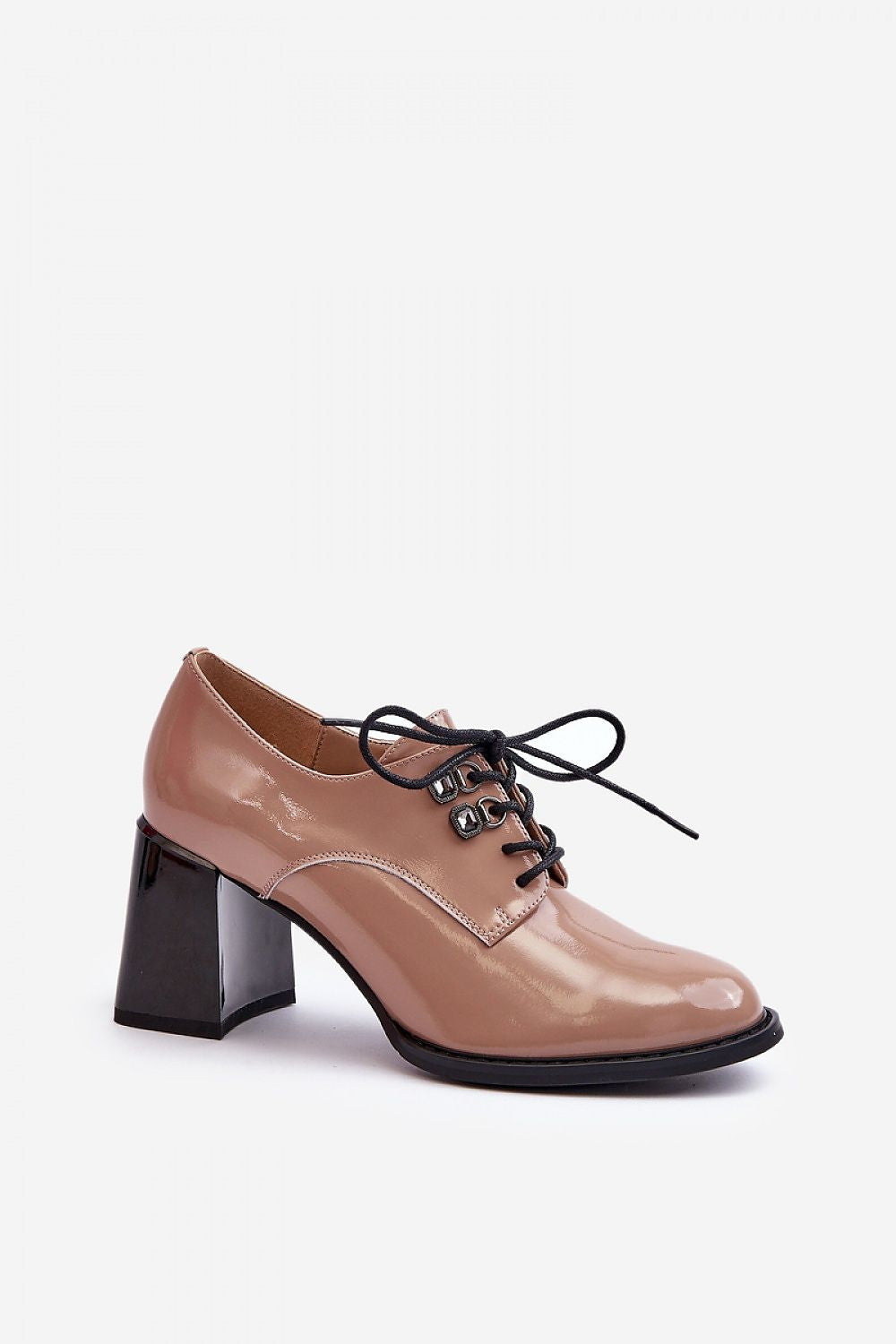  Heeled low shoes model 195405 Step in style 