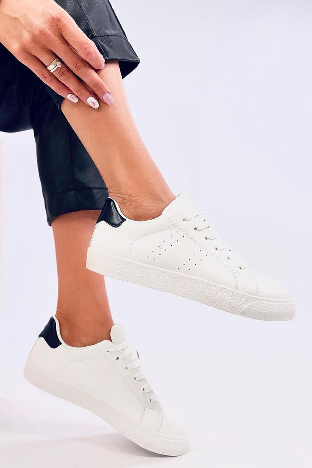  Sport Shoes model 197263 Inello 