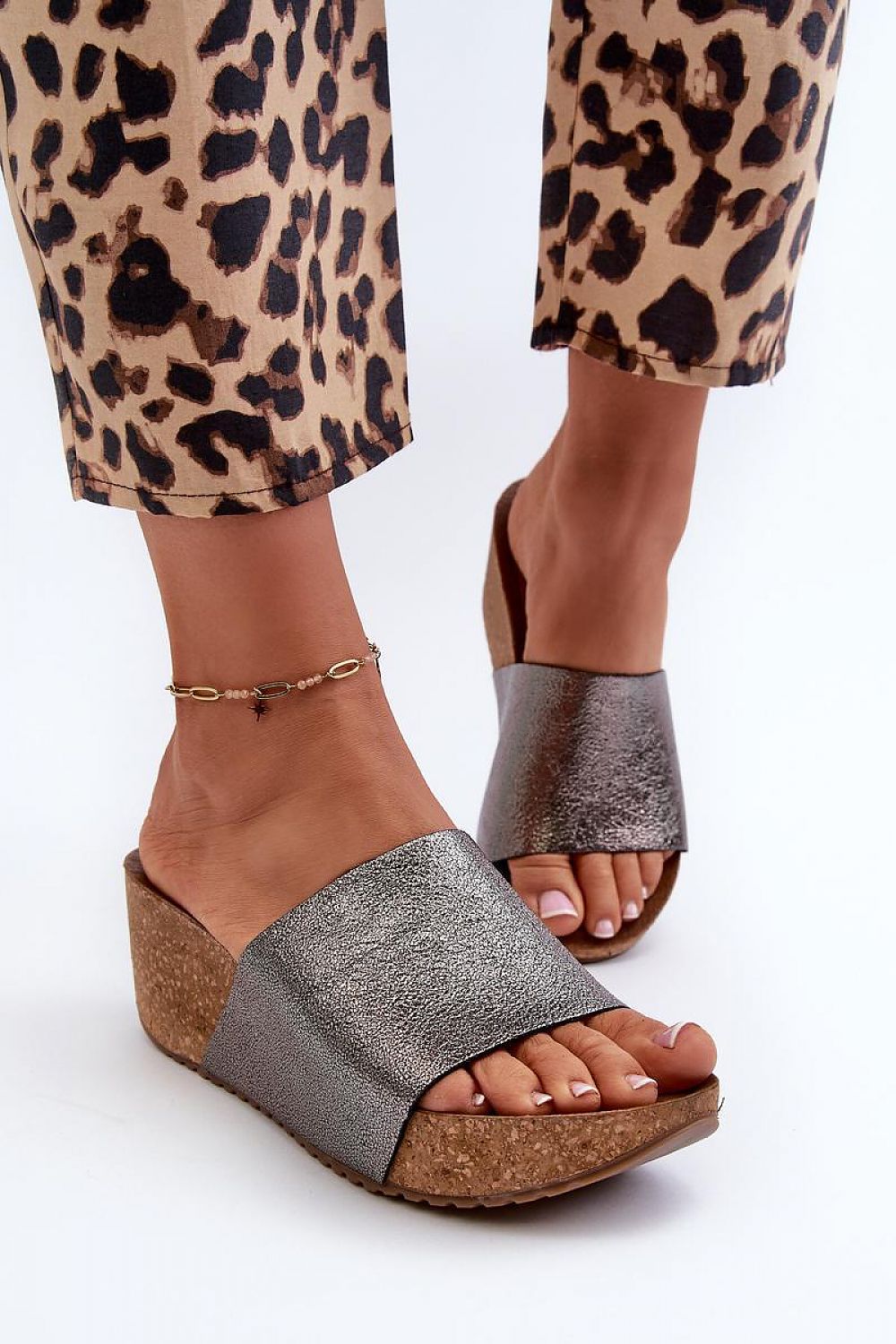  Flip-flops model 197644 Step in style 