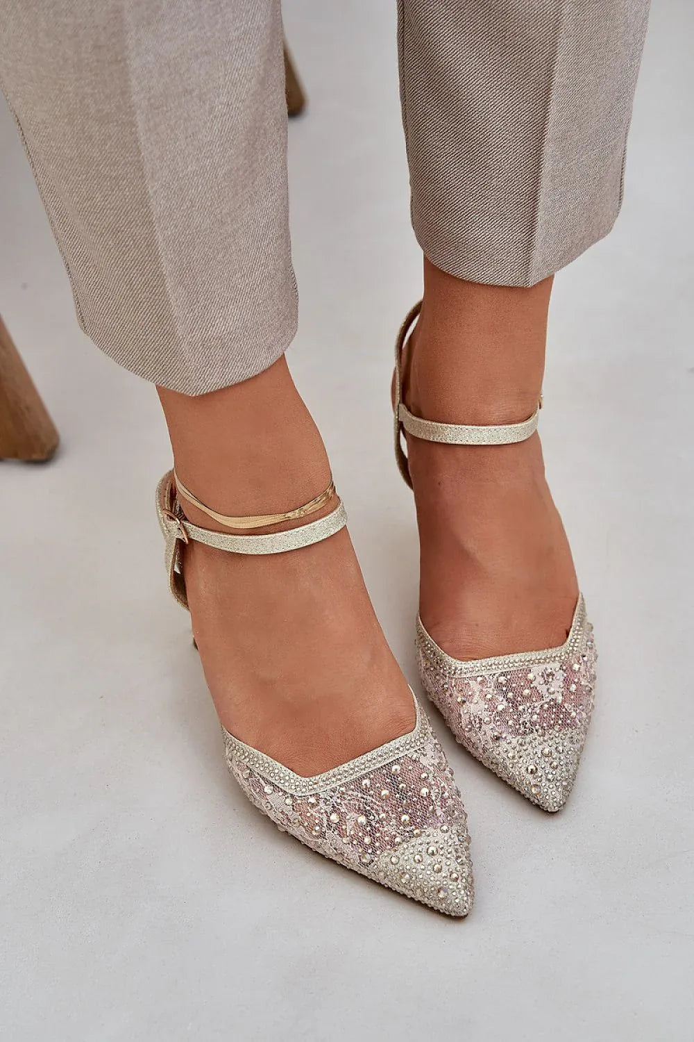 High heels Step in style