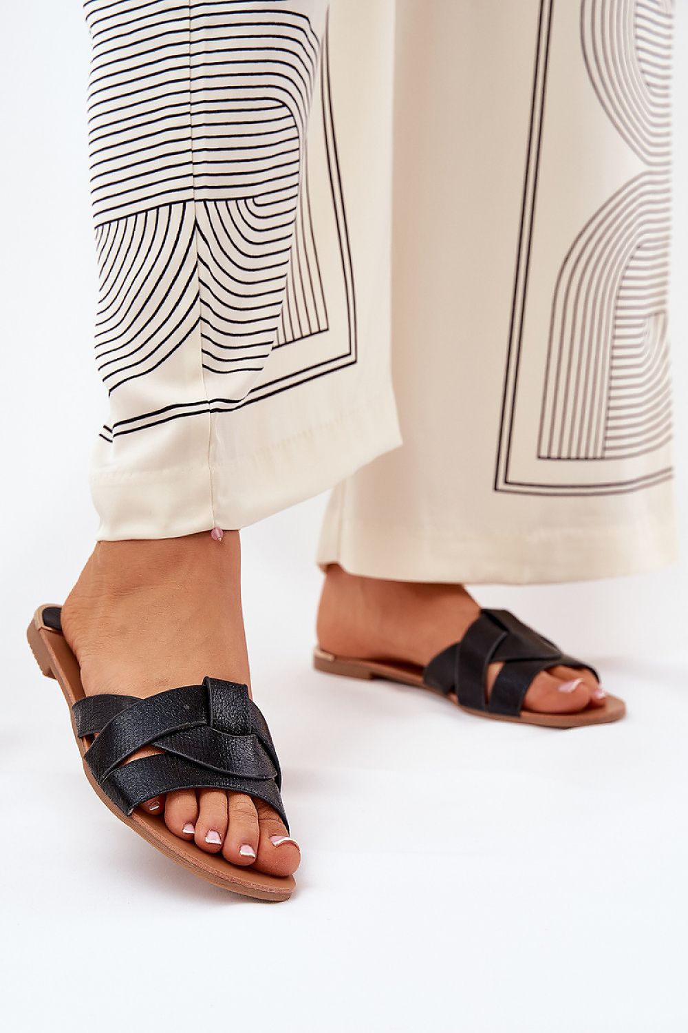  Flip-flops model 209936 Step in style 