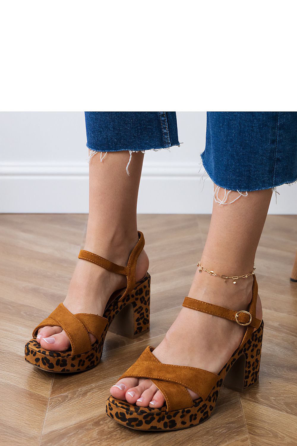  Heel sandals model 213413 PRIMO 