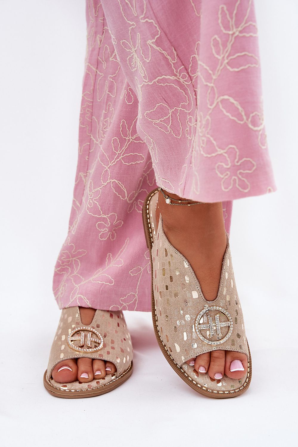  Sandals model 215707 Step in style 