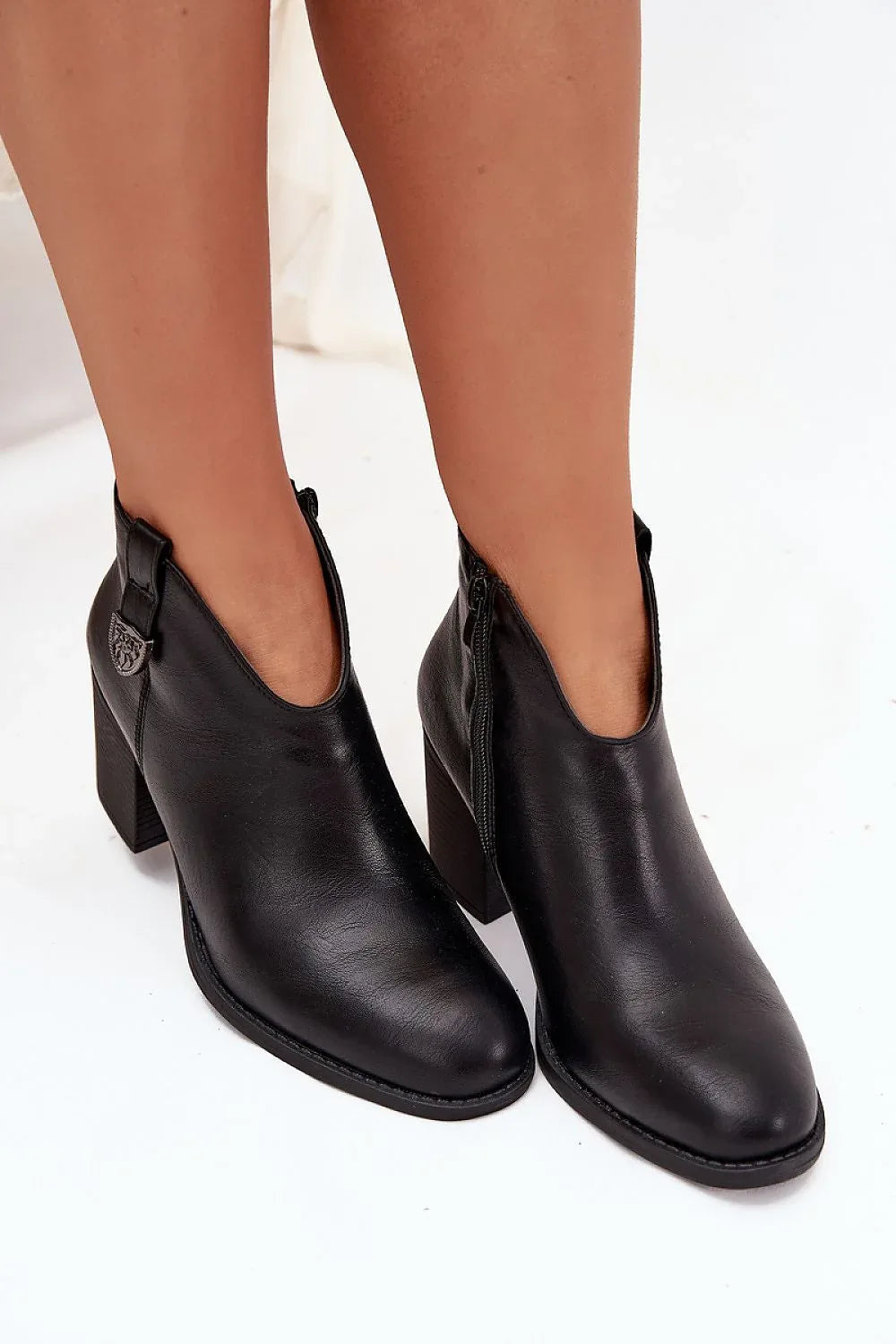 Heel boots Step in style black