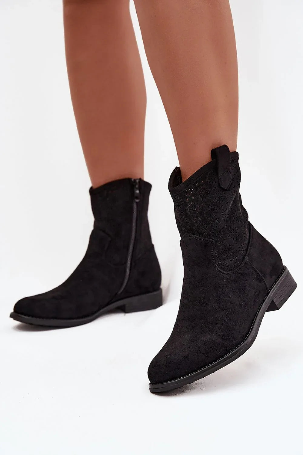Boots Step in style black