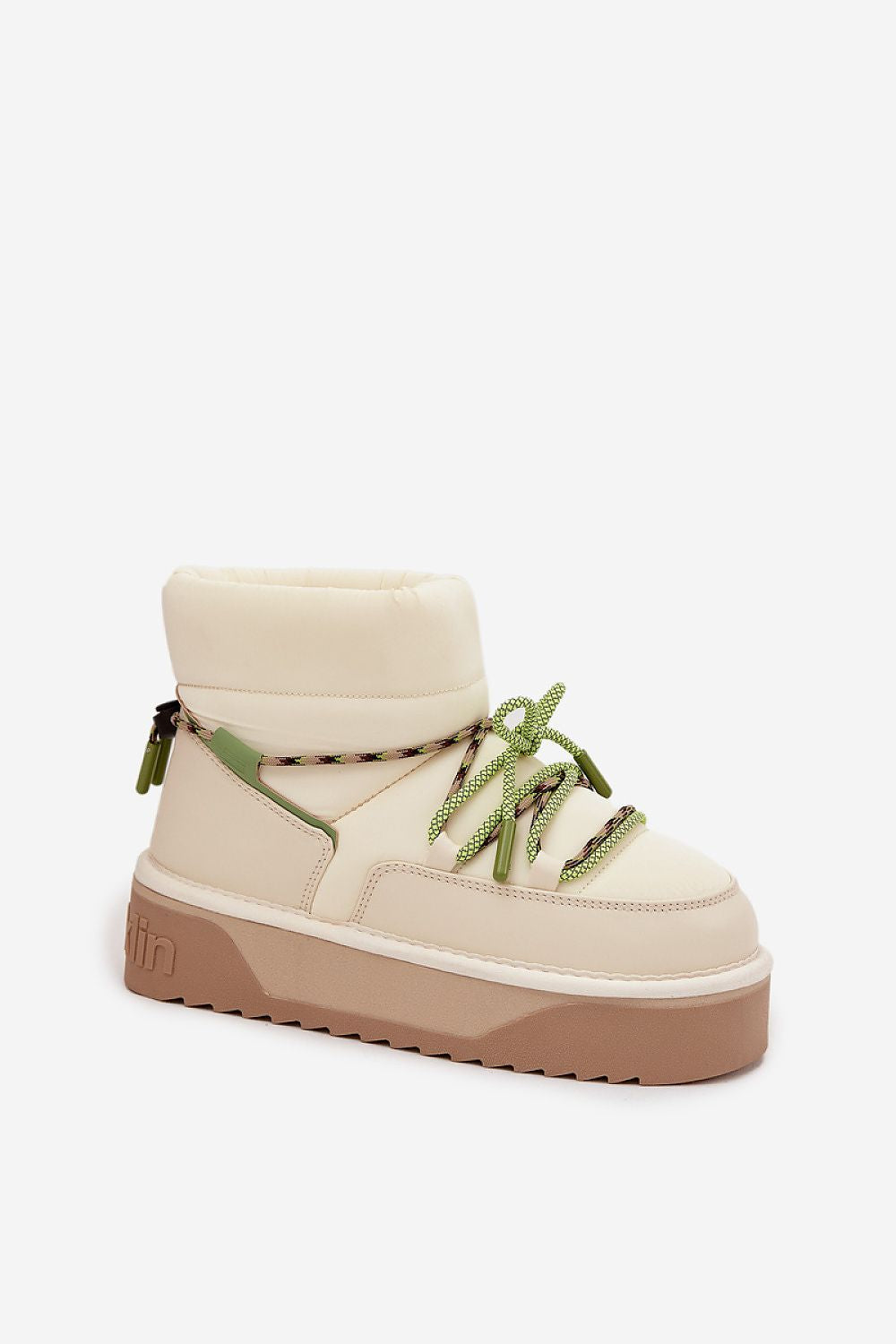 Snow boots Step in style