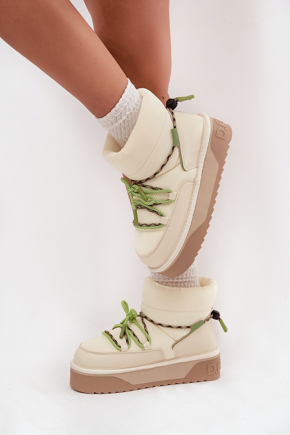 Snow boots Step in style