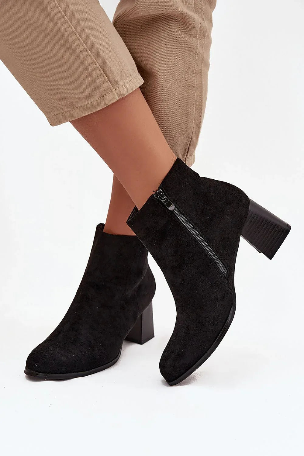Heel boots Step in style