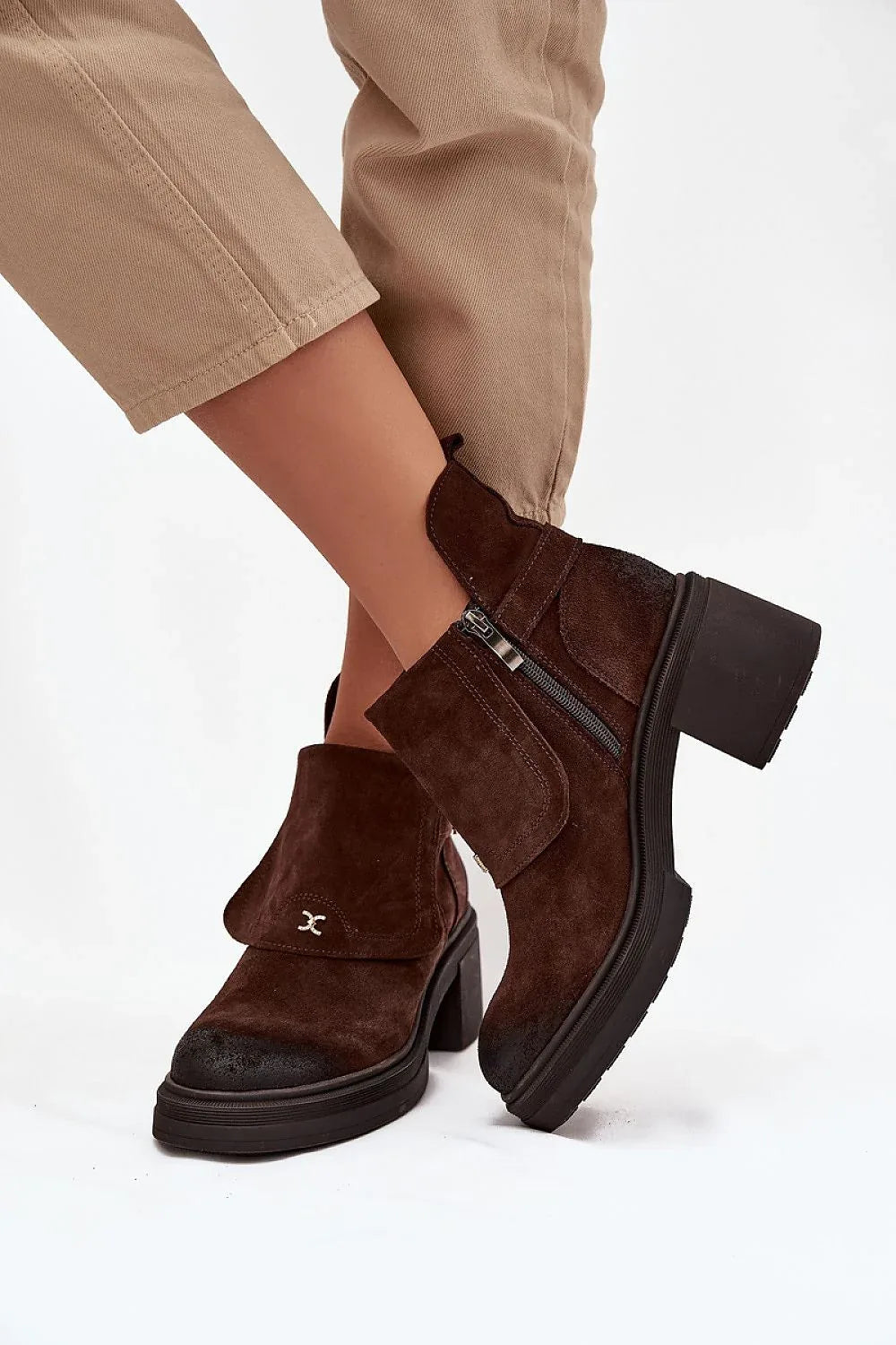 Heel boots Step in style
