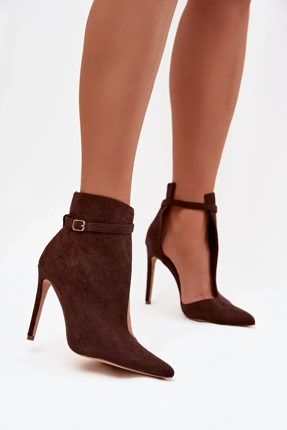 Heel boots Step in style