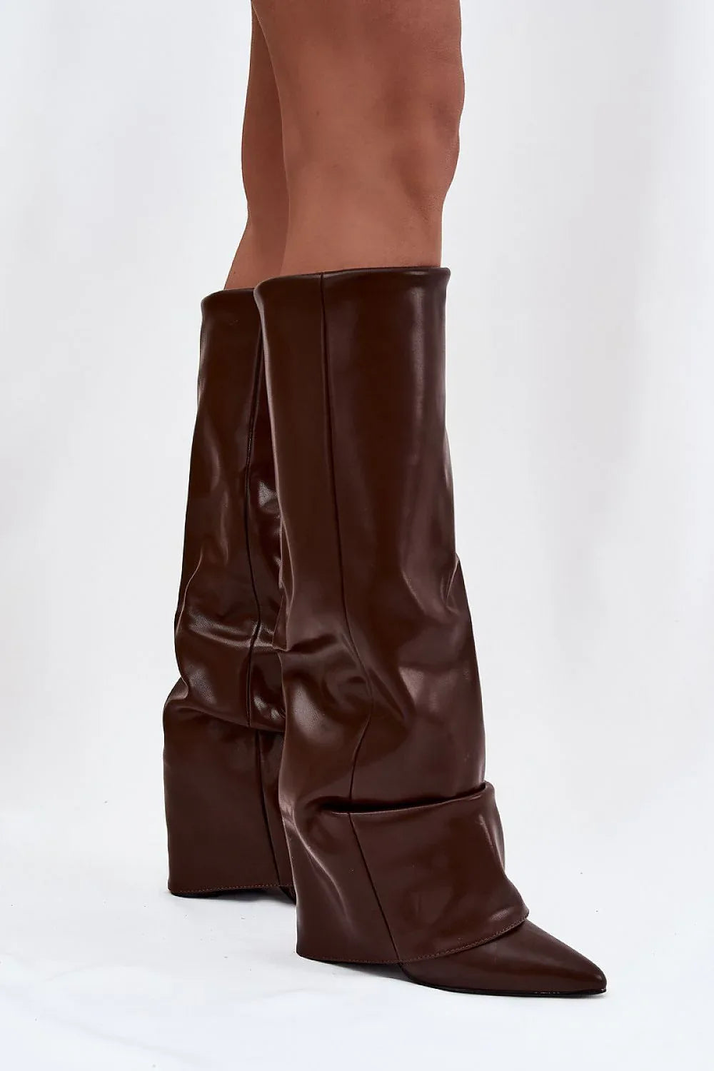 Heel boots Step in style