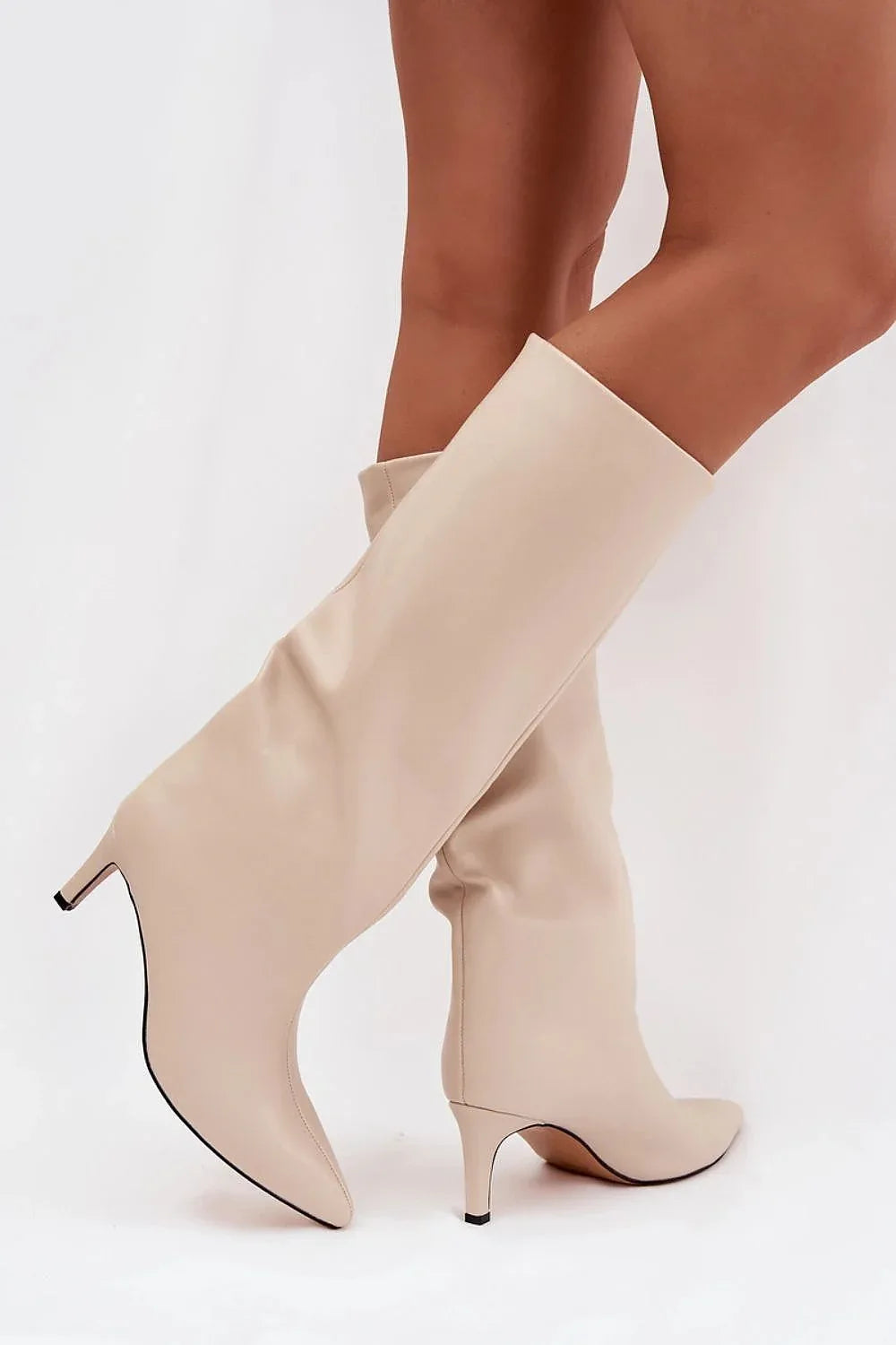 Heel boots Step in style