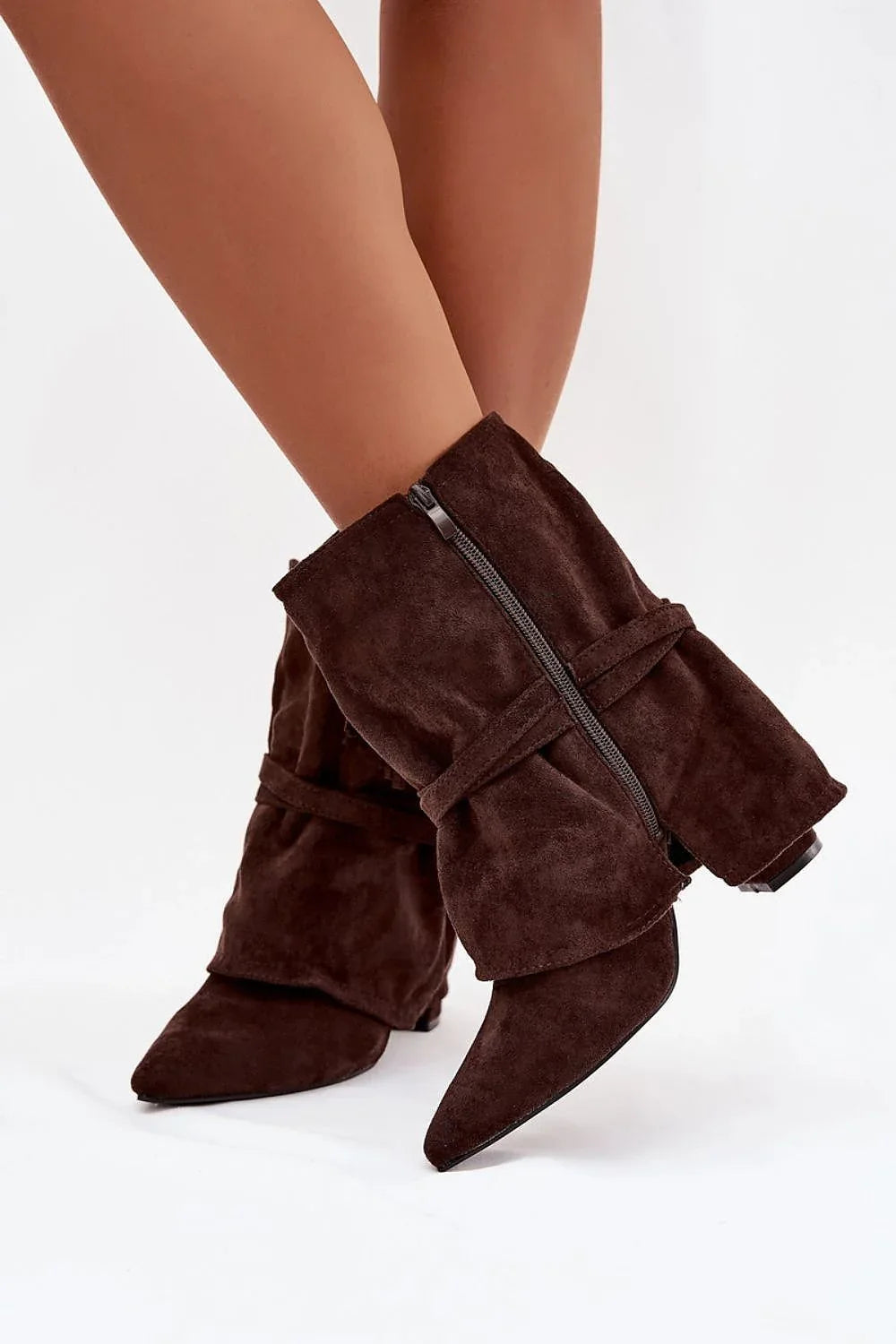Heel boots Step in style