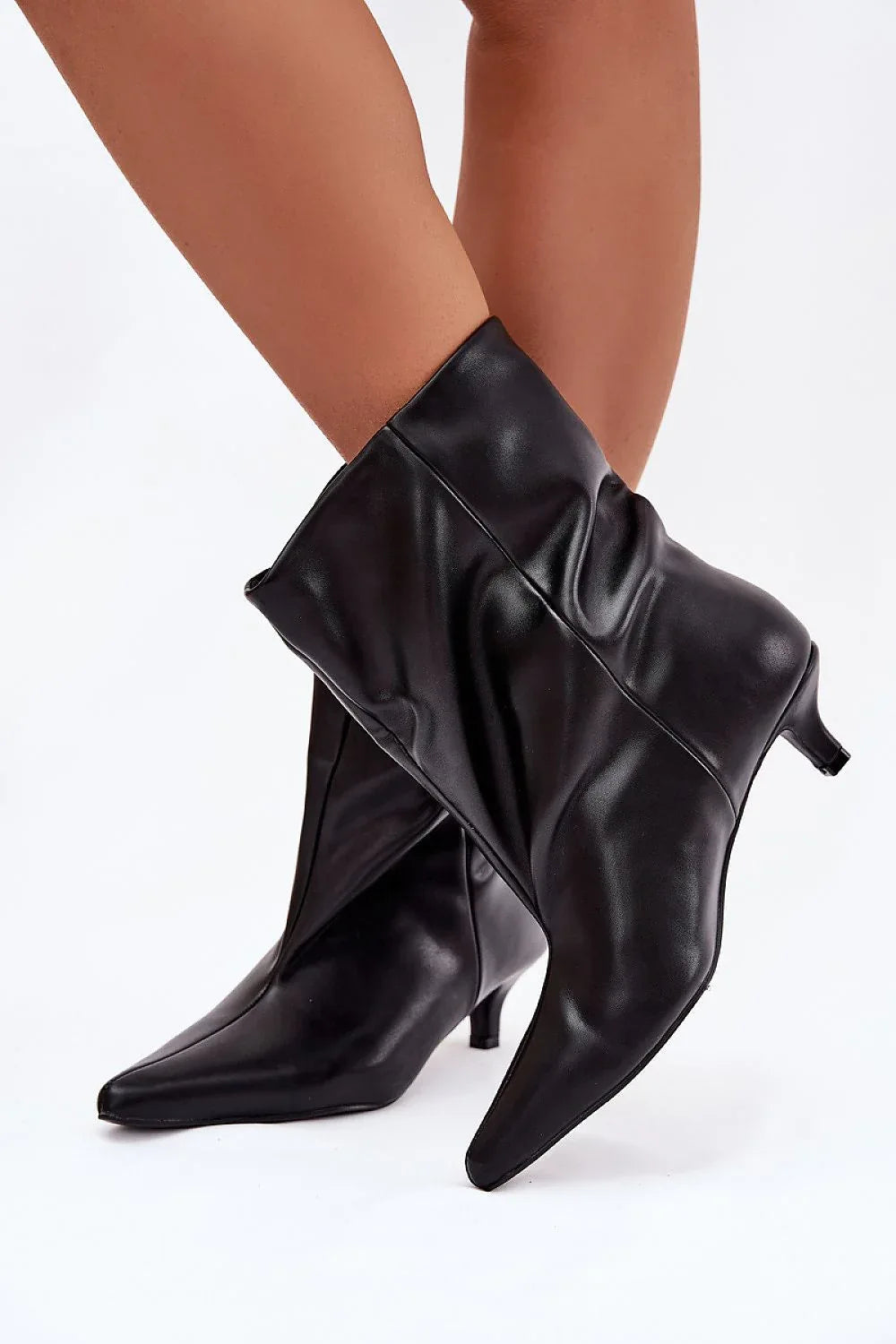 Heel boots Step in style