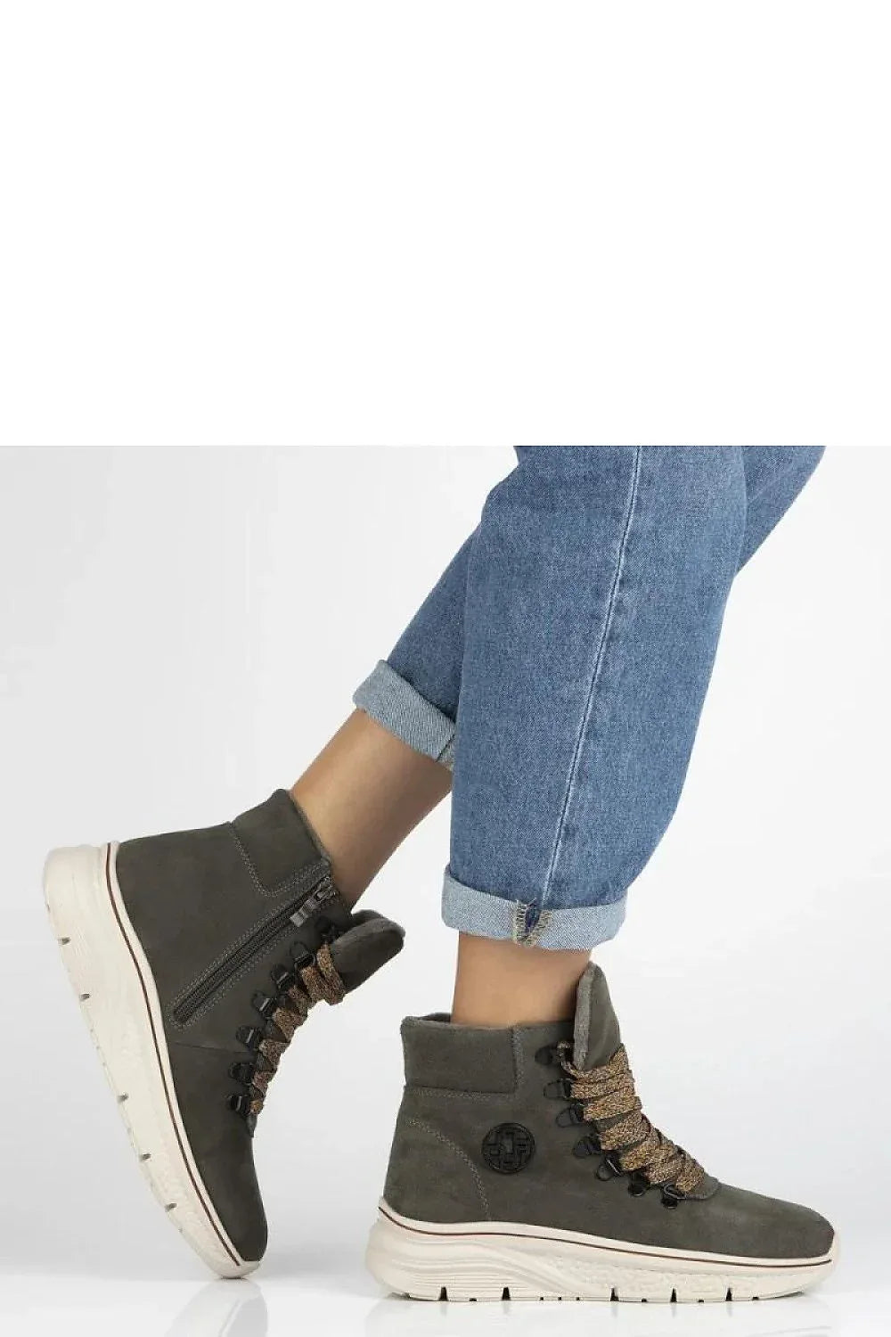 Platform boots Solea