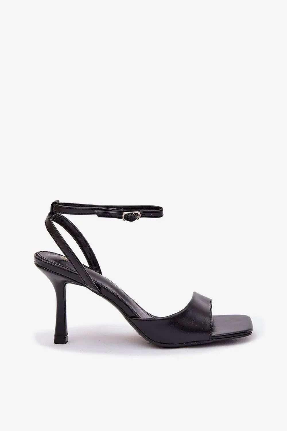 Heel sandals Step in style black