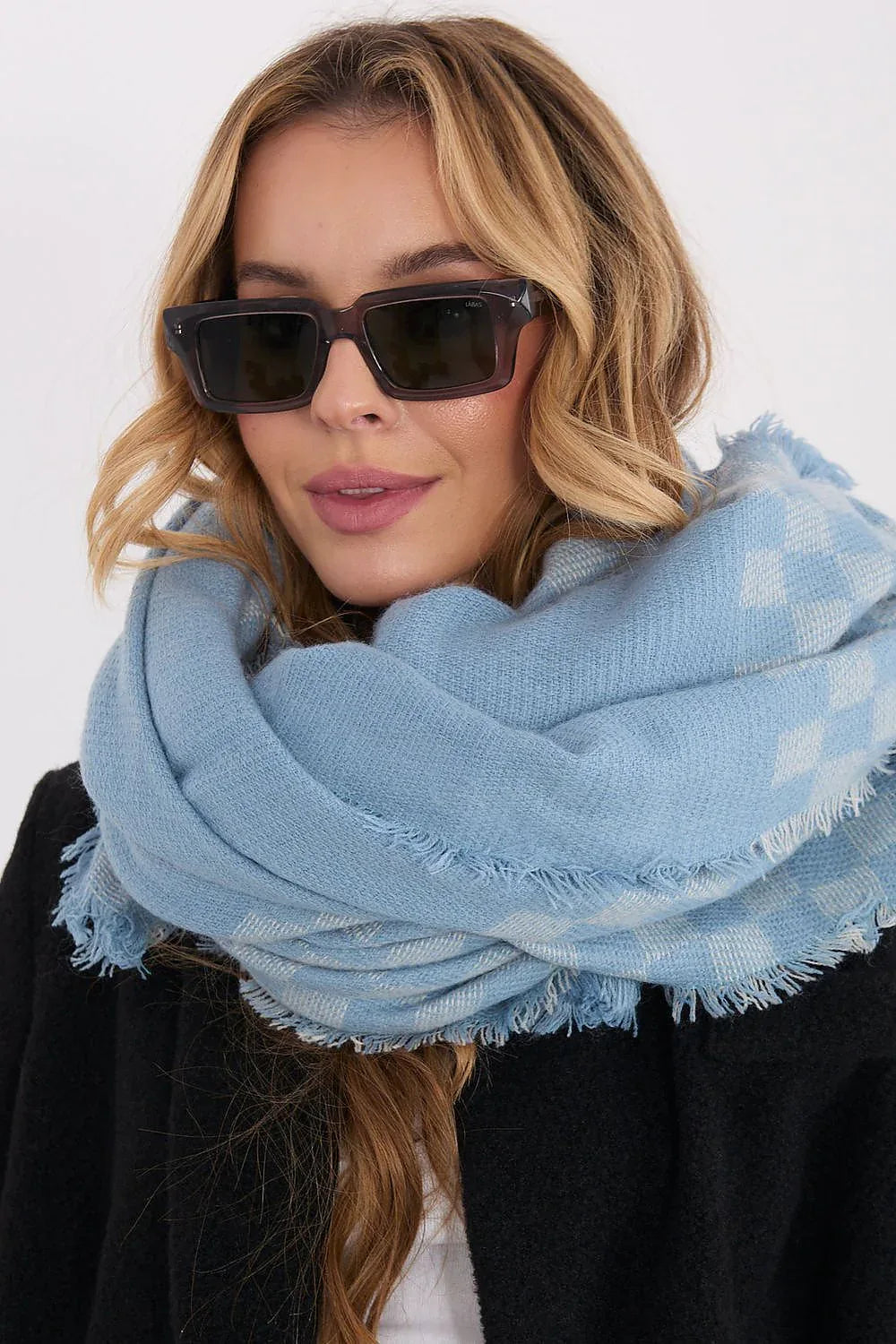 Shawl AT blue one-size-fits-all