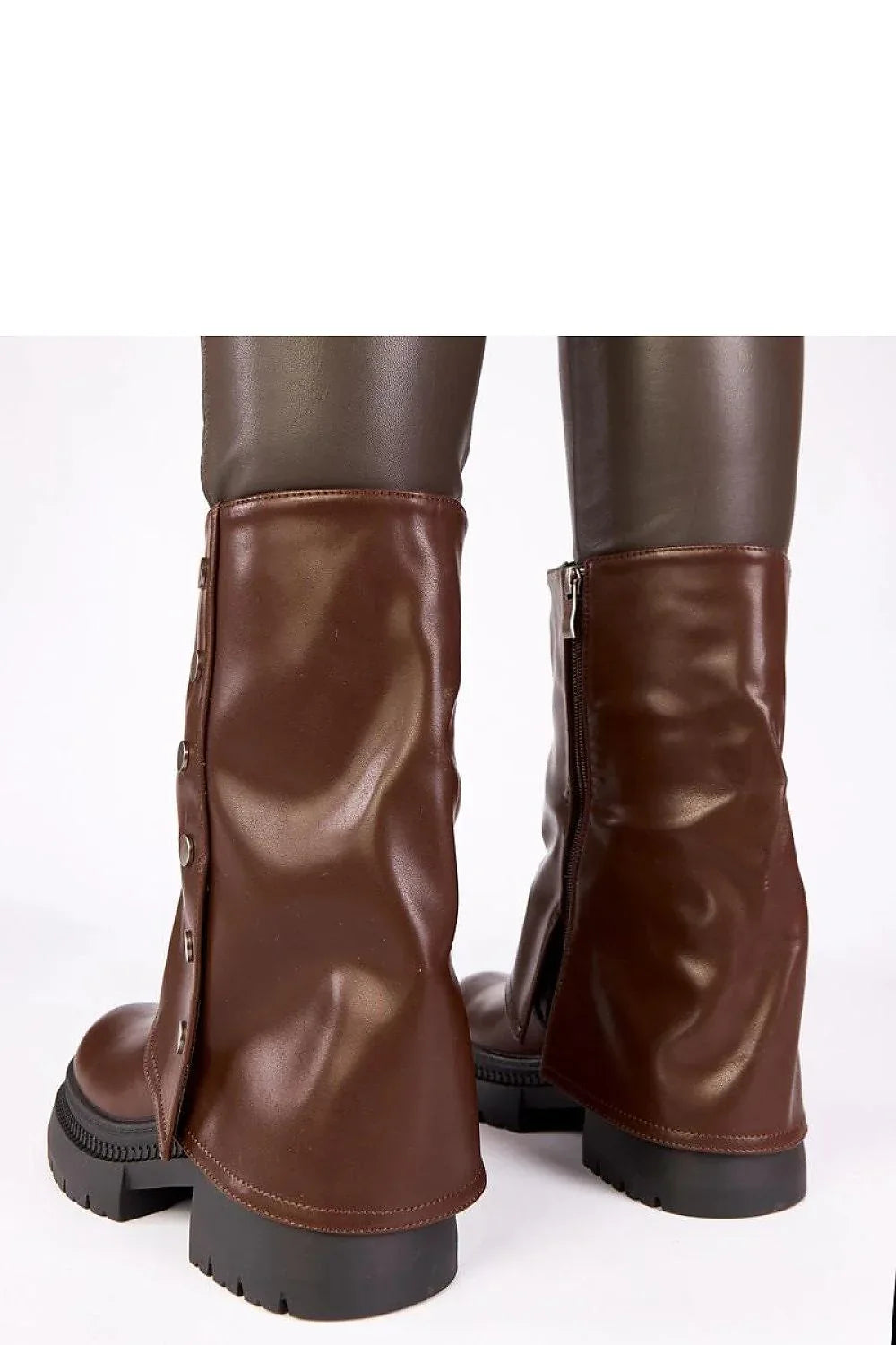 Platform boots Solea