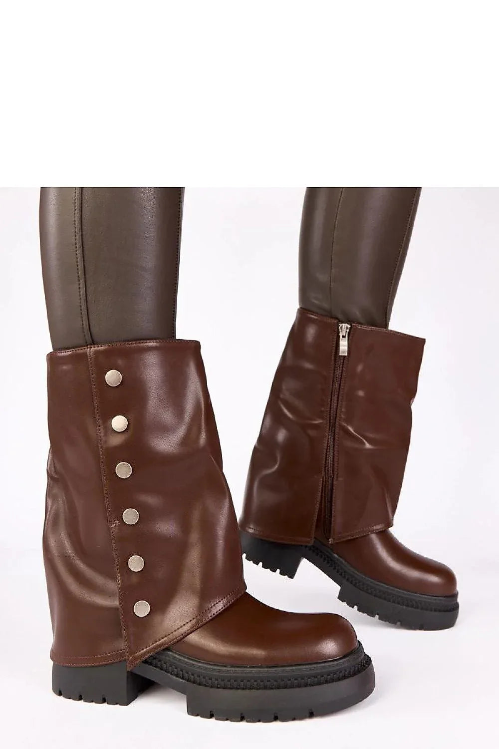 Platform boots Solea