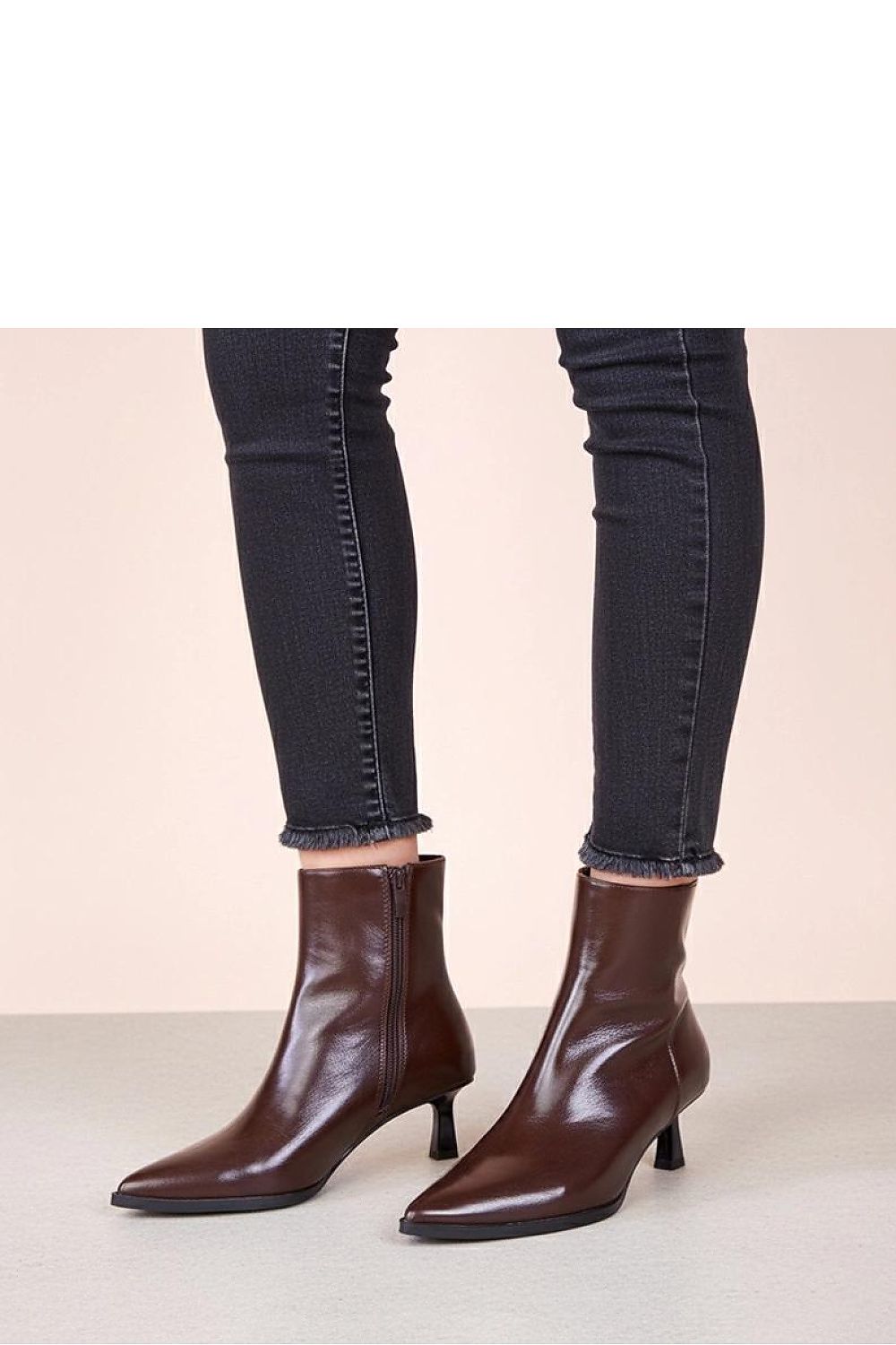 Solea Stylish Heel Boots - Elegant Winter Footwear brown