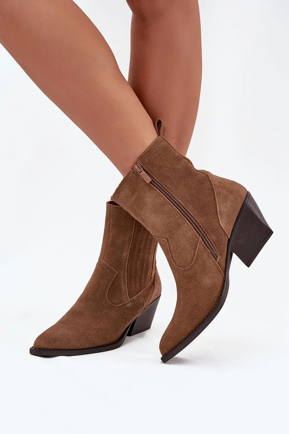 Heel boots Step in style